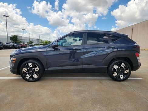 Used 2024 Hyundai Kona SEL FWD image 4