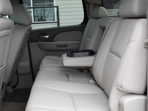 Used 2013 Chevrolet Silverado 1500 LTZ w/ LTZ Plus Package AWD/4WD image 41