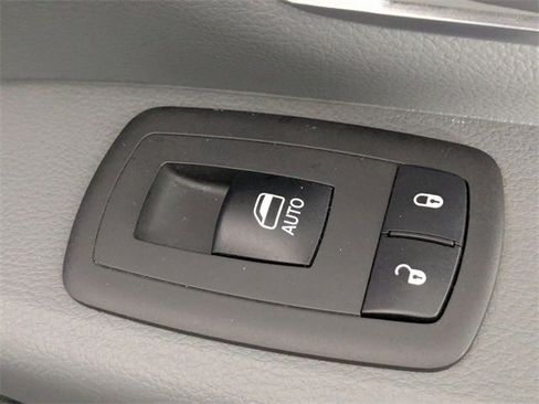 Used 2019 RAM 1500 Big Horn image 33