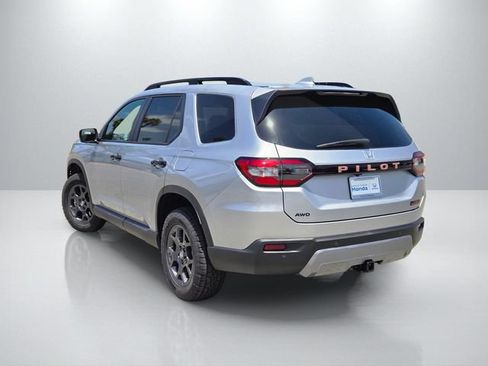 New 2026 Honda Pilot TrailSport image 7
