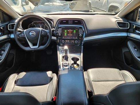 Certified 2019 Nissan Maxima 3.5 SV w/ Floor Mat Group FWD image 8