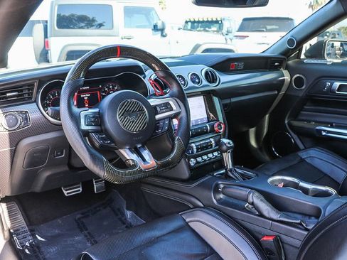Used 2020 Ford Mustang GT Premium w/ GT Performance Package RWD image 12