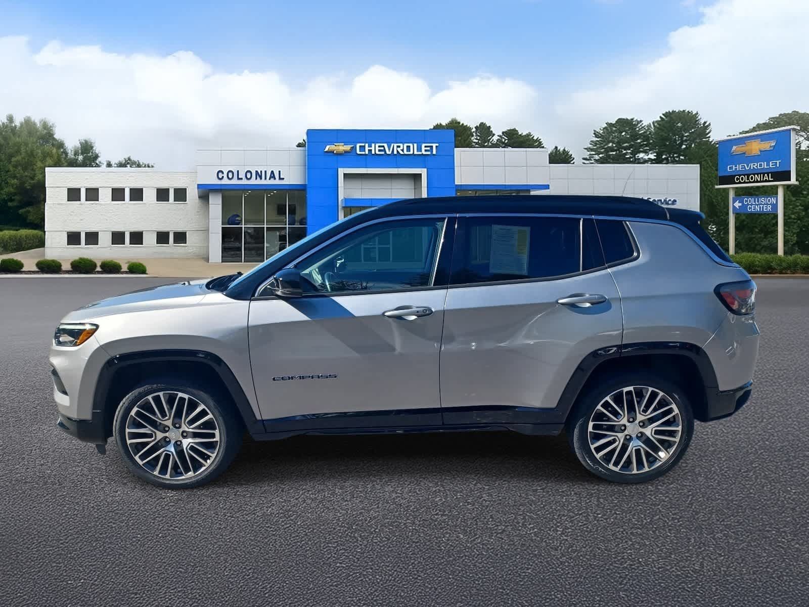 Used 2022 Jeep Compass Limited w/ Elite Group AWD/4WD image 6