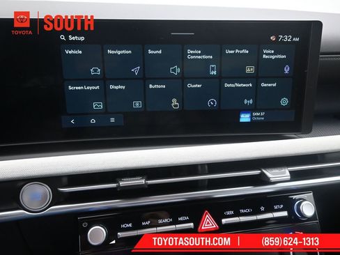 Used 2025 Hyundai Santa Cruz Limited AWD/4WD image 14