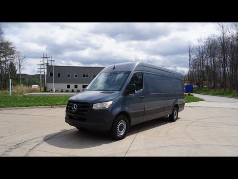 Used 2019 Mercedes-Benz Sprinter 170 image 1