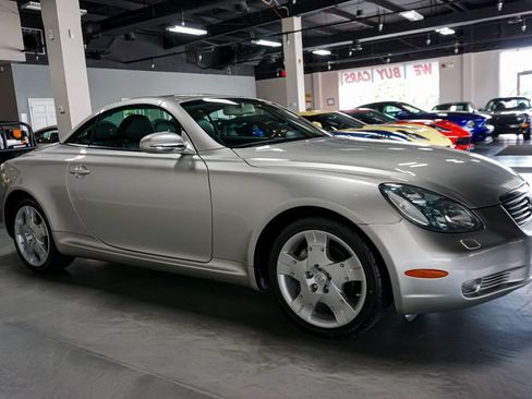 Used 2004 Lexus SC 430 Convertible RWD image 33