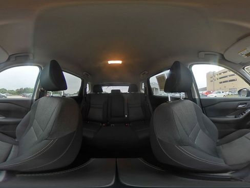 Used 2025 Nissan Rogue SV FWD image 44