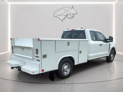 New 2026 Ford F250 XL RWD image 5