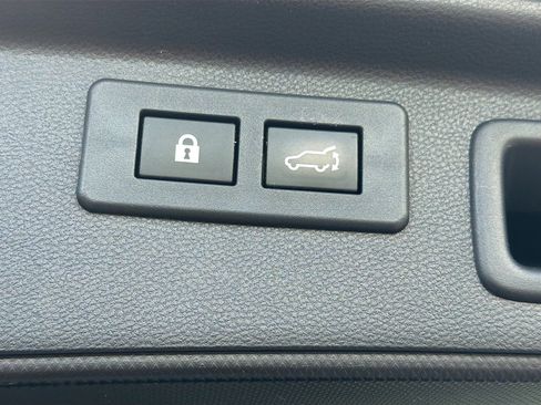 Used 2020 Subaru Forester Touring image 14