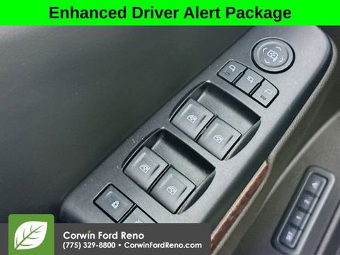Used 2017 GMC Yukon SLT w/ Open Road Package AWD/4WD image 18