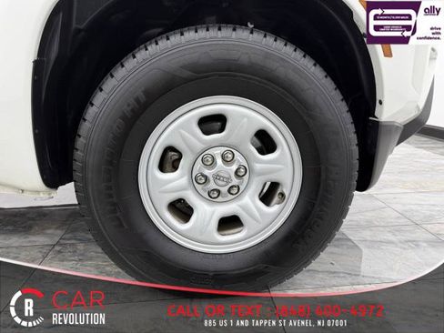 Used 2024 Nissan Frontier S w/ S Utility Package image 8