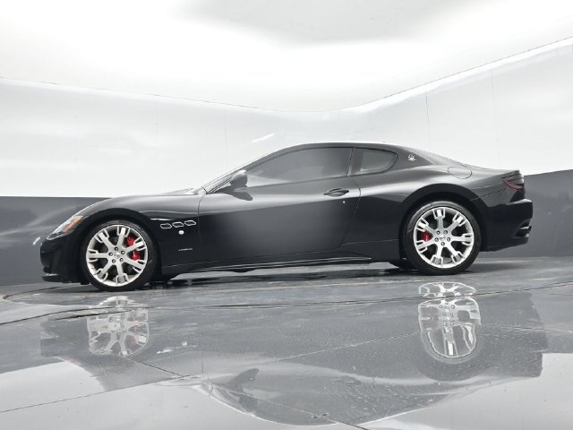 Used 2017 Maserati GranTurismo Sport RWD image 46