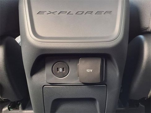 New 2026 Ford Explorer Active image 7