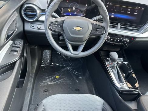 New 2026 Chevrolet Trax LT image 26