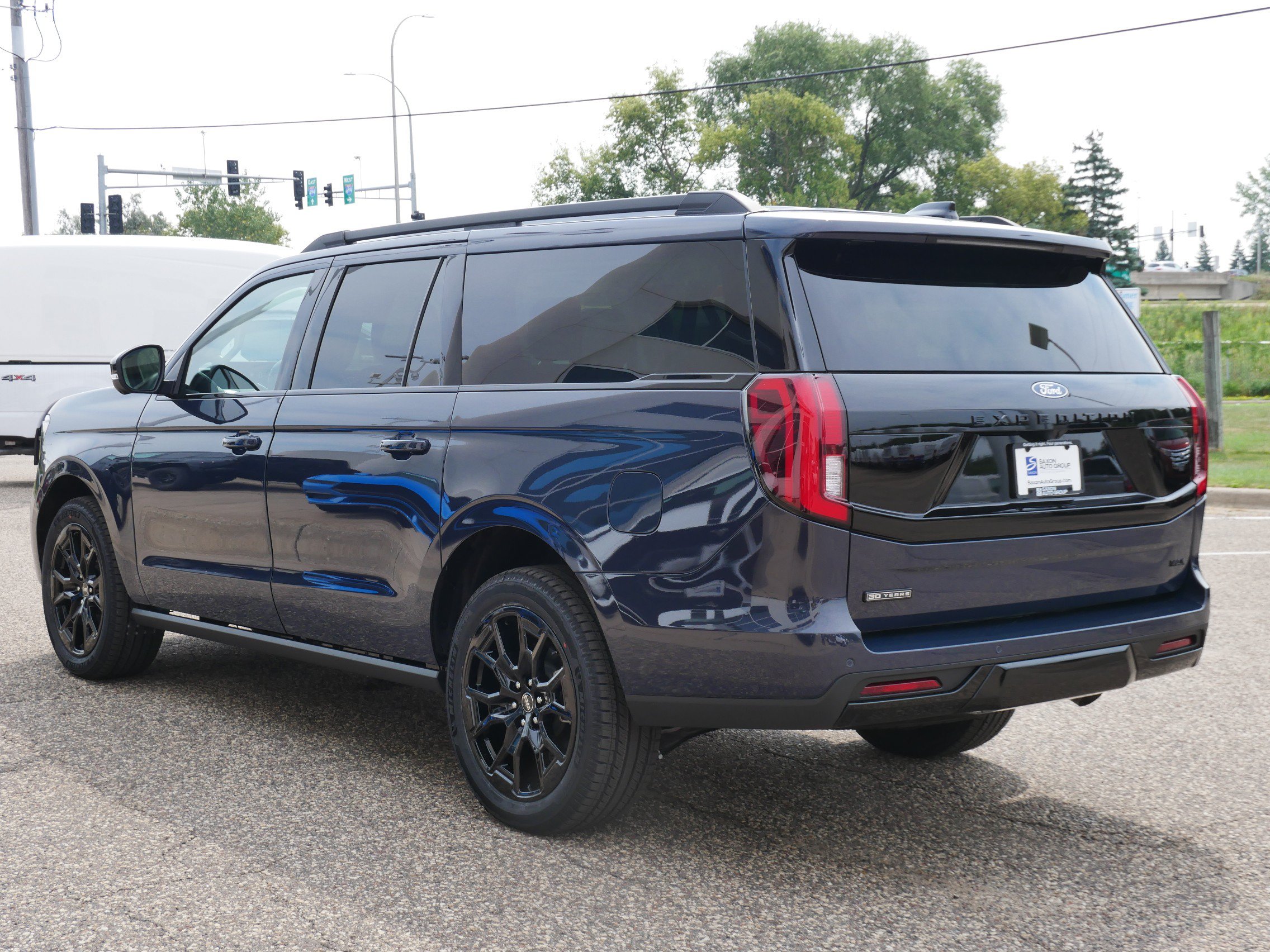 New 2027 Ford Expedition Max Platinum AWD/4WD image 2