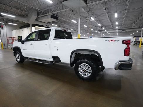 Used 2025 Chevrolet Silverado 2500 LT w/ Convenience Package image 31