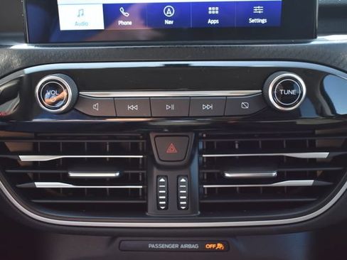Used 2022 Ford Escape SEL w/ Technology Package AWD/4WD image 32