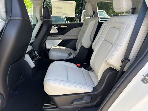 New 2026 Lincoln Aviator Reserve AWD/4WD image 13