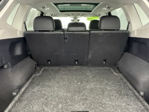Used 2022 Volkswagen Tiguan SE image 22