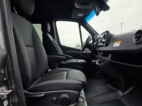 New 2026 Mercedes-Benz Sprinter 2500 image 25