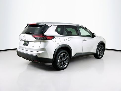 Used 2025 Nissan Rogue SV image 9