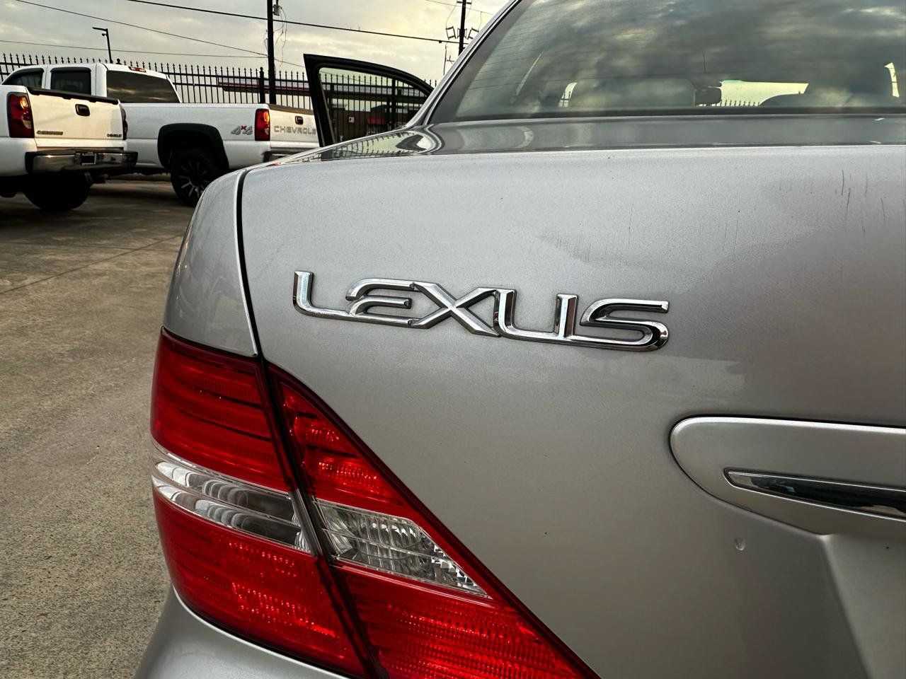 Used 2004 Lexus LS 430 RWD image 93