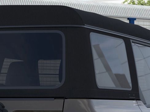 New 2025 Ford Bronco Outer Banks w/ Sasquatch Package image 25