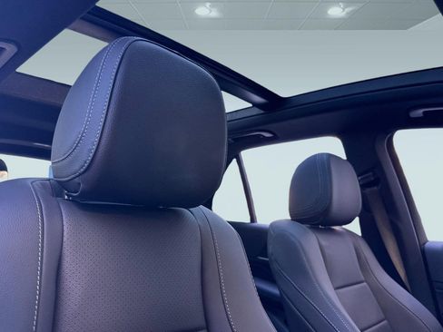 New 2026 Mercedes-Benz GLE 450e 4MATIC image 15