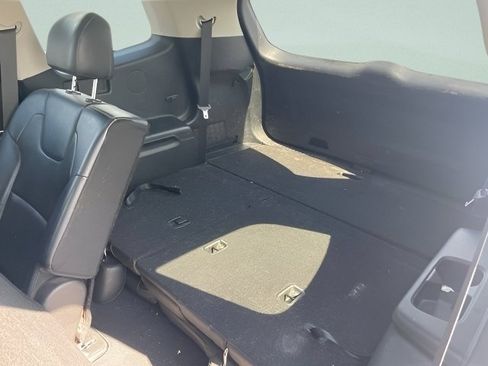 Used 2020 Kia Telluride LX FWD image 12