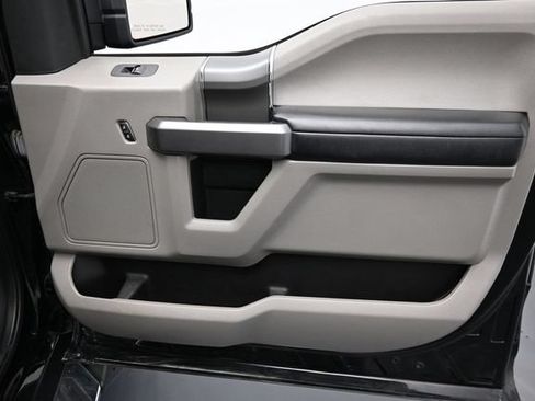 Used 2020 Ford F150 XLT w/ Equipment Group 302A Luxury AWD/4WD image 31