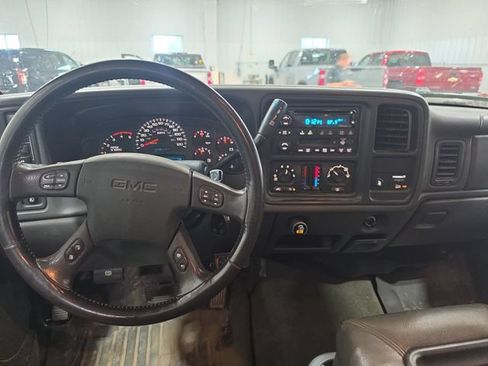 Used 2003 GMC Sierra 2500 SLE w/ Snow Plow Prep Package AWD/4WD image 5
