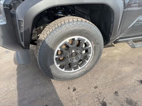 New 2026 Toyota Tacoma TRD Off-Road AWD/4WD image 23