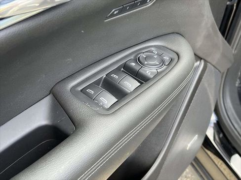 Used 2024 Cadillac XT6 Premium Luxury w/ Technology Package image 17