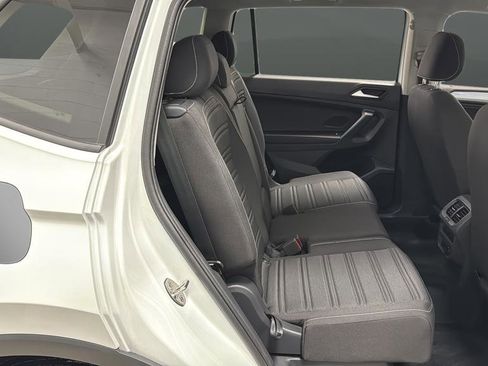 Used 2024 Volkswagen Tiguan S image 10