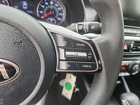 Used 2019 Kia Forte LXS FWD image 16