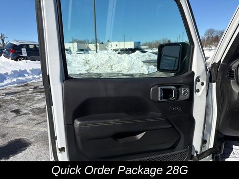 Used 2020 Jeep Wrangler Unlimited Sahara w/ LED Lighting Group image 11