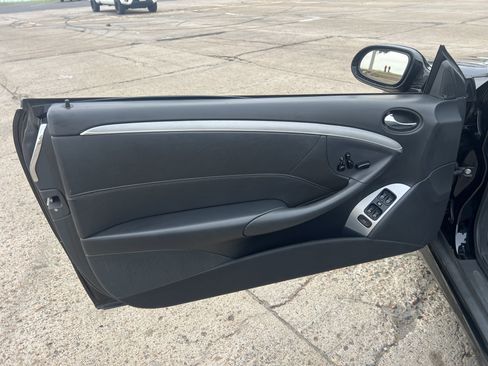 Used 2005 Mercedes-Benz CLK 55 AMG Cabriolet image 22