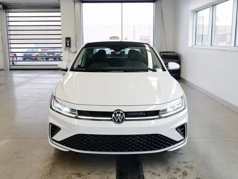New 2026 Volkswagen Jetta SEL image 2