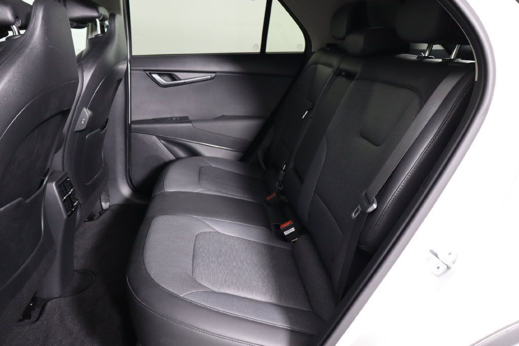 Used 2023 Kia Niro Wave w/ Wave Preserve Package FWD image 16