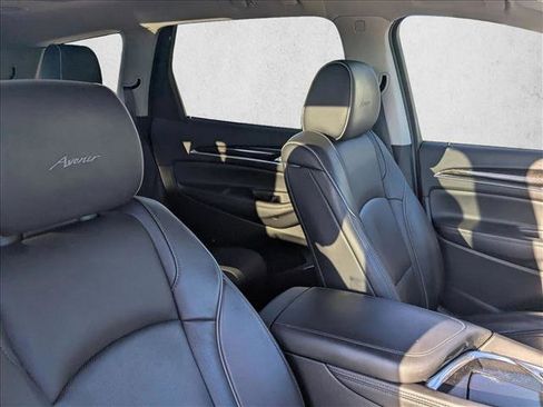 Used 2021 Buick Enclave Avenir w/ Avenir Technology Package image 21