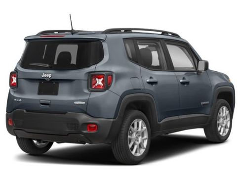 Used 2022 Jeep Renegade Latitude image 3