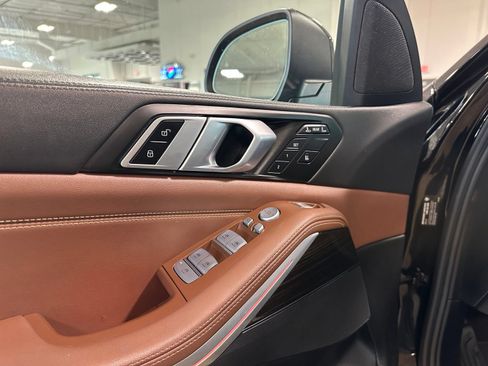 Used 2023 BMW X7 xDrive40i AWD/4WD image 13
