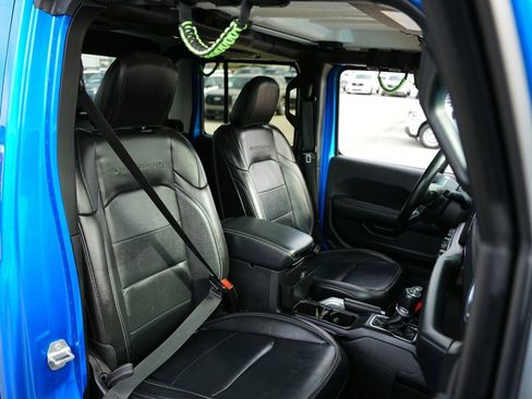 Used 2020 Jeep Gladiator Overland w/ Popular Equipment Package image 22