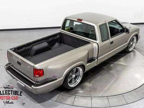 Used 2000 Chevrolet S10 Pickup LS w/ Preferred Equipment Group RWD image 33