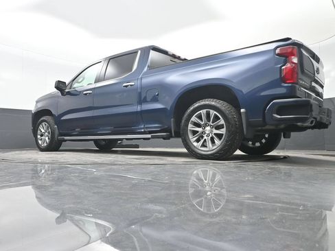 Used 2021 Chevrolet Silverado 1500 High Country w/ Technology Package AWD/4WD image 28