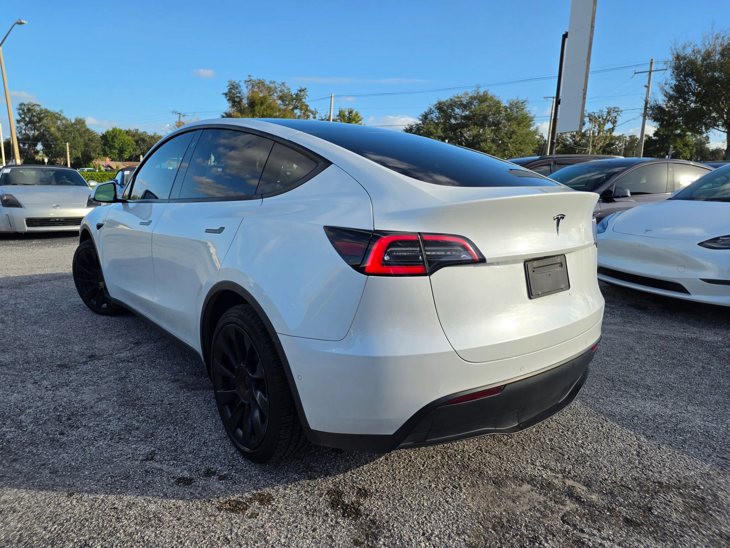 Used 2020 Tesla Model Y Long Range AWD/4WD image 5