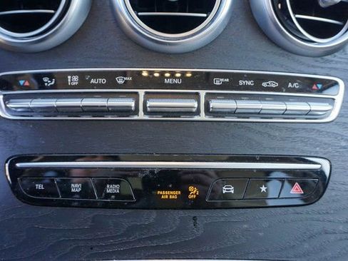 Used 2022 Mercedes-Benz GLC 300 GLC 300 image 18