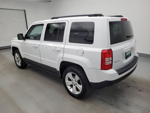 Used 2016 Jeep Patriot Latitude AWD/4WD image 3