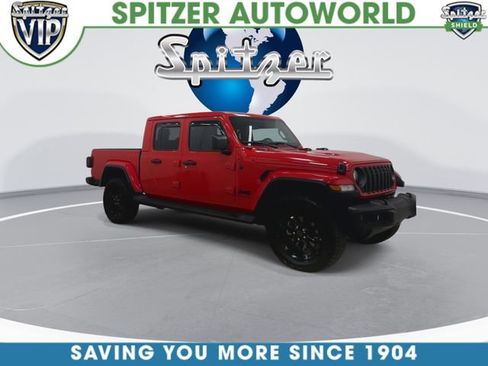 Used 2024 Jeep Gladiator Sport image 7