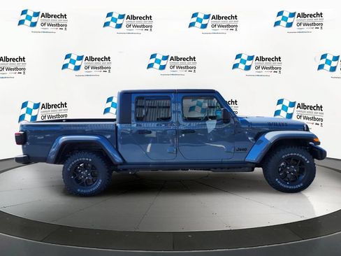 New 2026 Jeep Gladiator Sport AWD/4WD image 6
